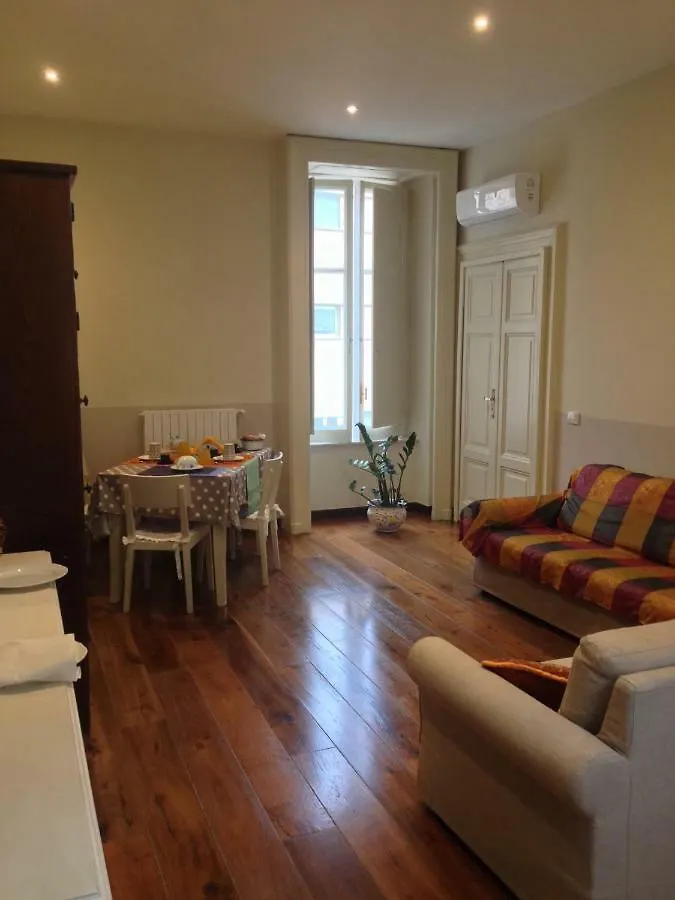 Bed & Breakfast B & B Luca Giordano N6 Naples