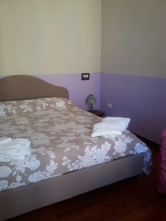 B & B Luca Giordano N6 Naples 0*,