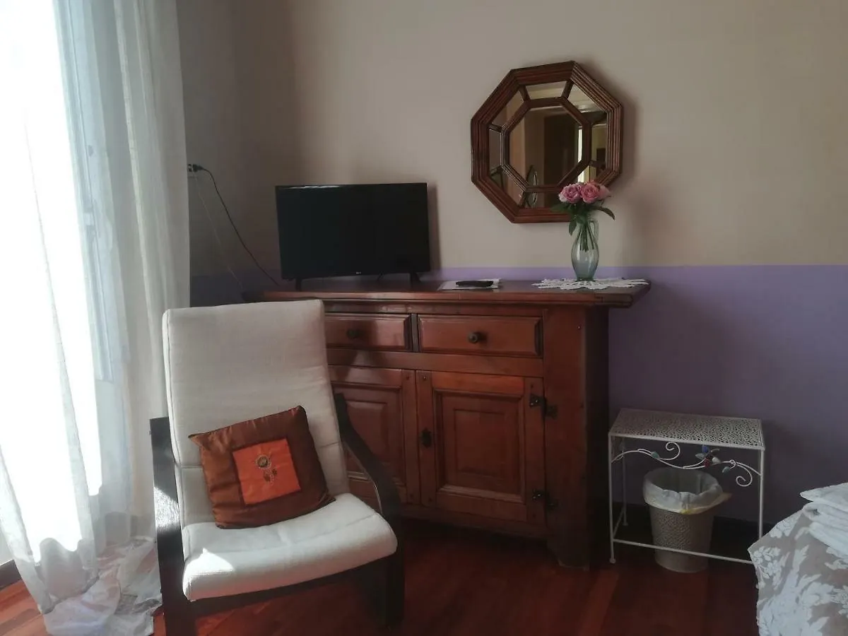 B & B Luca Giordano N6 Naples 0*,
